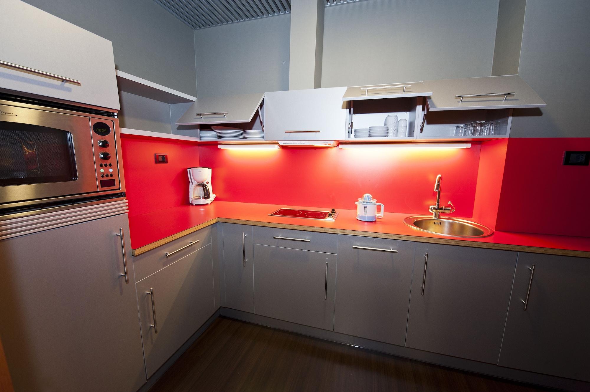 Gran Hotel Lakua Vitoria-Gasteiz Eksteriør billede A kitchen at the University of Cambridge