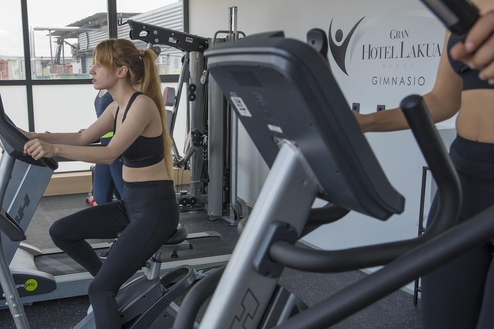 Gran Hotel Lakua Vitoria-Gasteiz Eksteriør billede Elliptical cross trainer